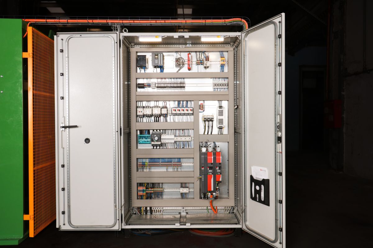 Parabolik Yaprak Yay Ütetim Hatları ve Makineleri